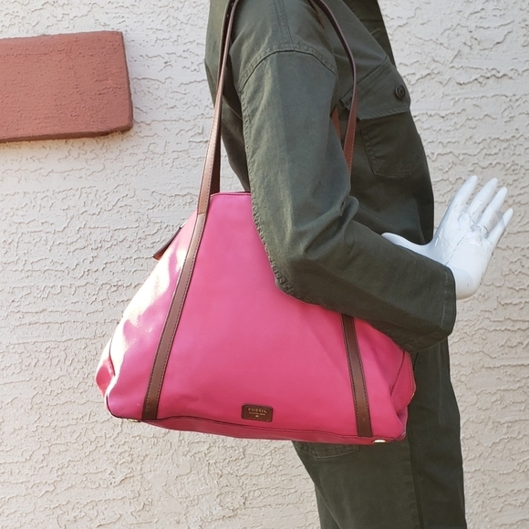 Fossil‎ tote - Picture 1 of 11